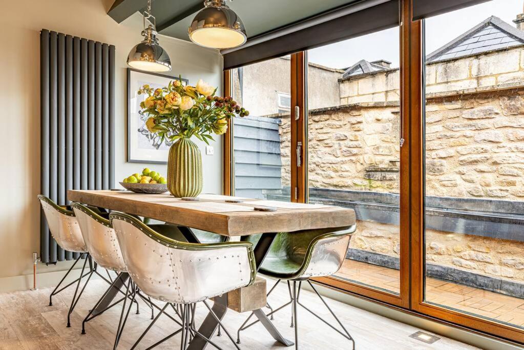 Appartement Style & Opulence In Georgian Chapel W Parking à Bath Extérieur photo